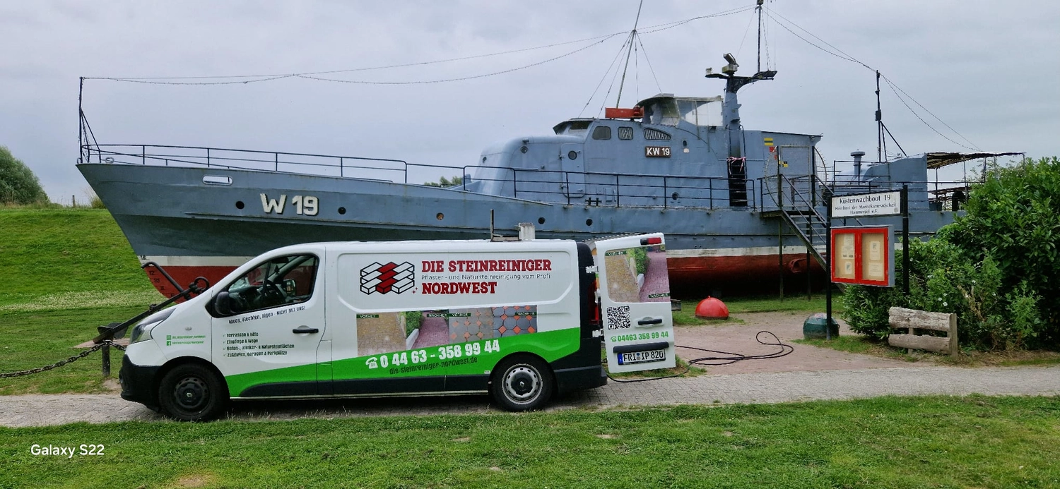 Hausmeisterservice NordWest - Hochdruckreinigung  & Steinreinigung - Firmenwagen