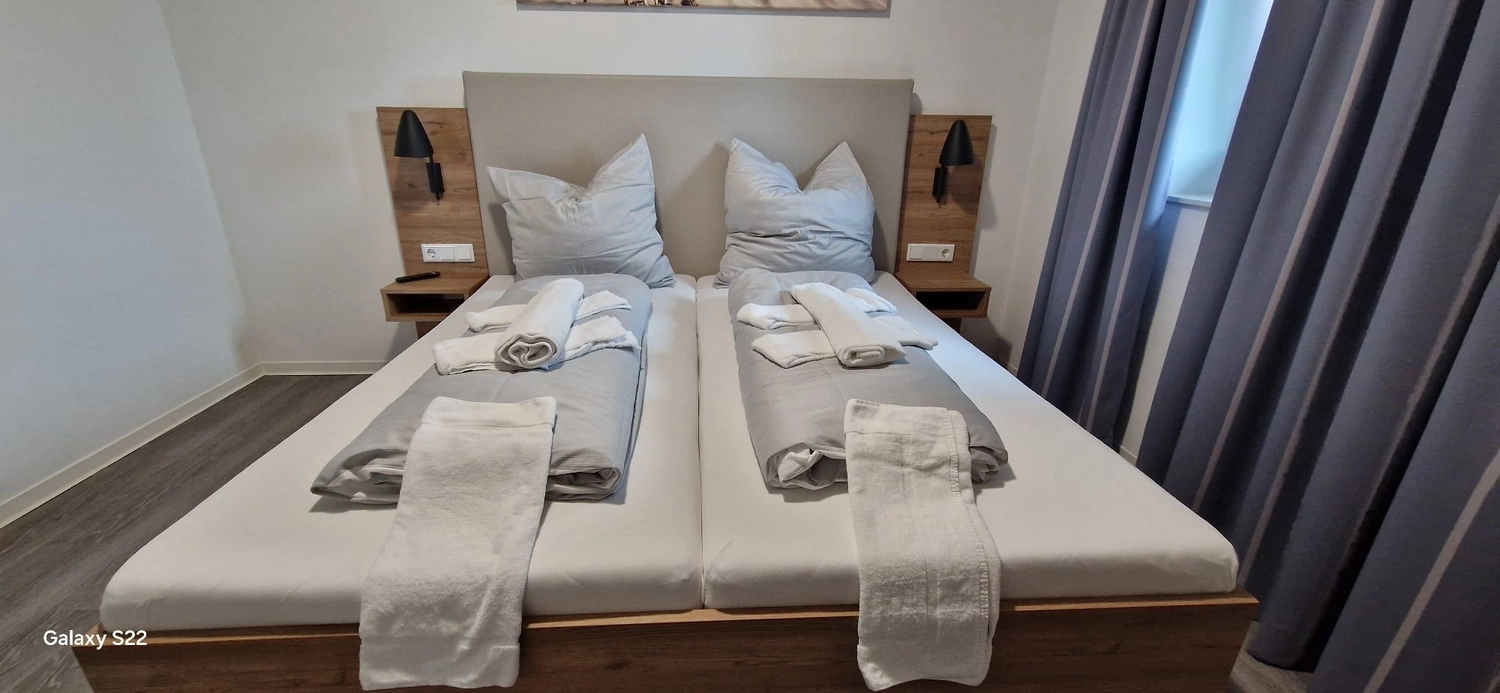 Hausmeisterservice NordWest - Reinigung von Ferienwohnungen & Ferienhäusern- Schlafzimmer